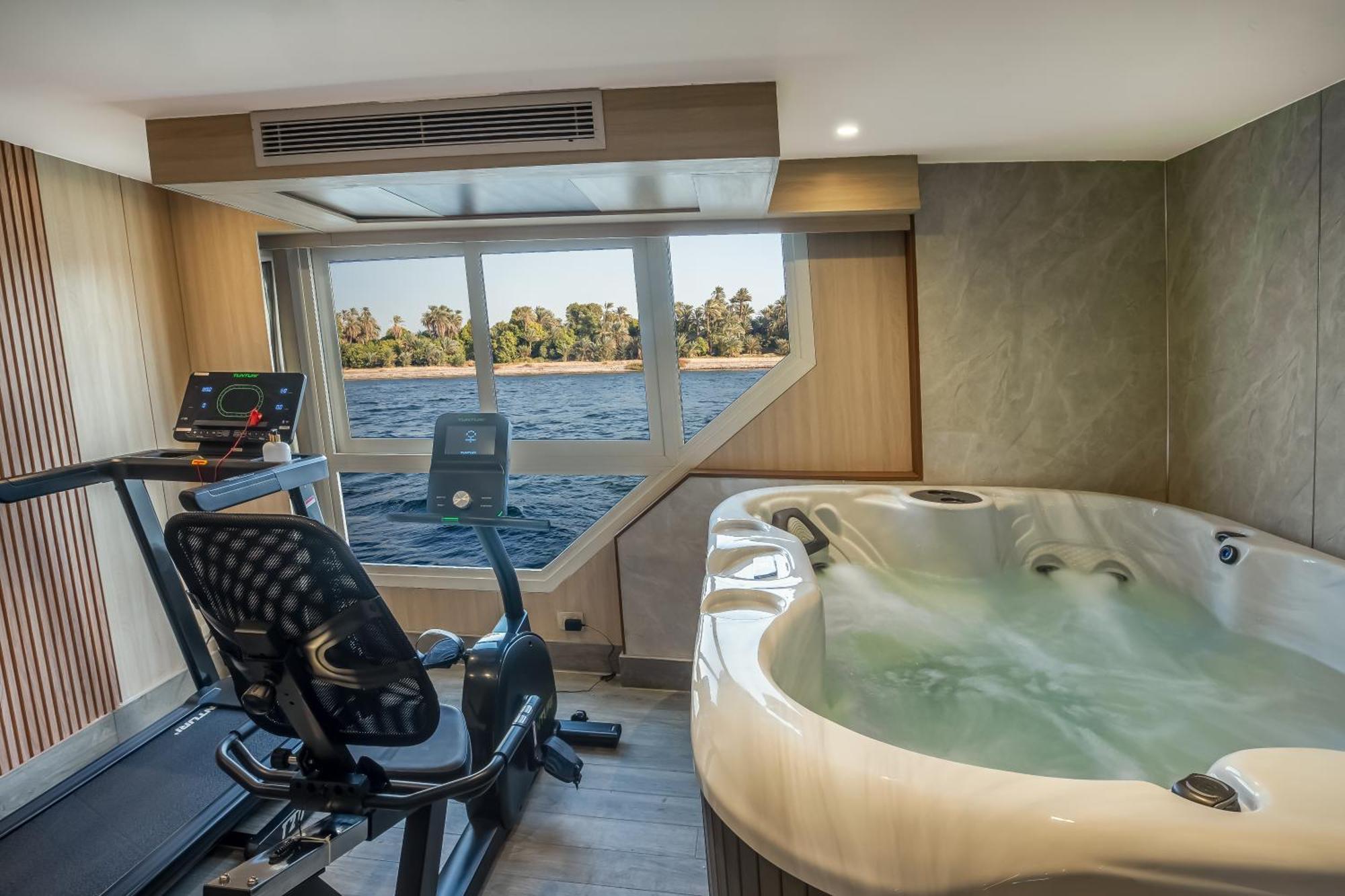 Renaissance Nile Cruise - Every Saturday From Luxor To Aswan For 4 Nights , And Every Wednesday From Aswan To Luxor For 3 Nights Екстериор снимка